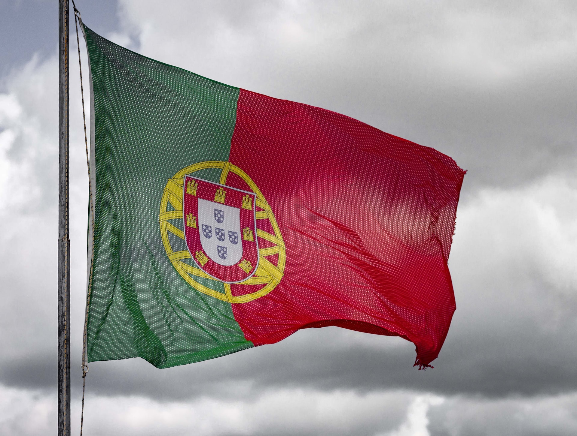 What Benefits Does the Portuguese Translation Service Give to Business?